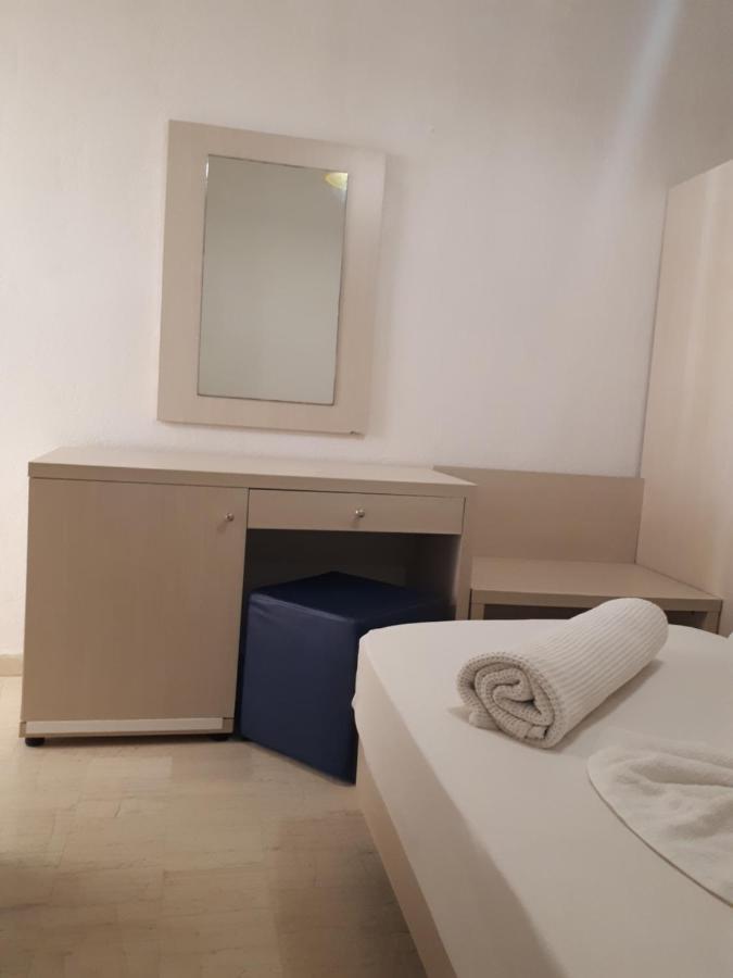 Sophie Studios روذا المظهر الخارجي الصورة
